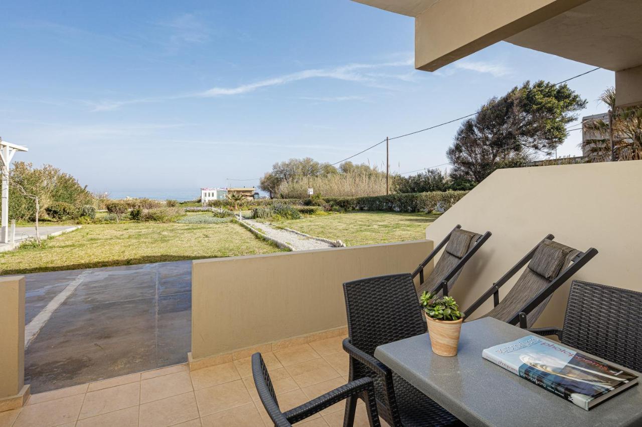 Yiannis Apartments Adelianos Kampos Exteriér fotografie