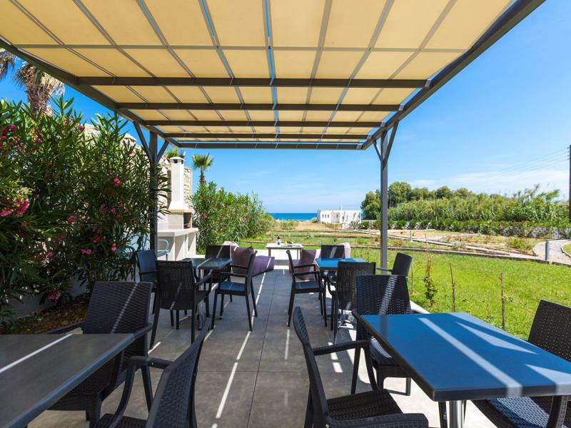 Yiannis Apartments Adelianos Kampos Exteriér fotografie