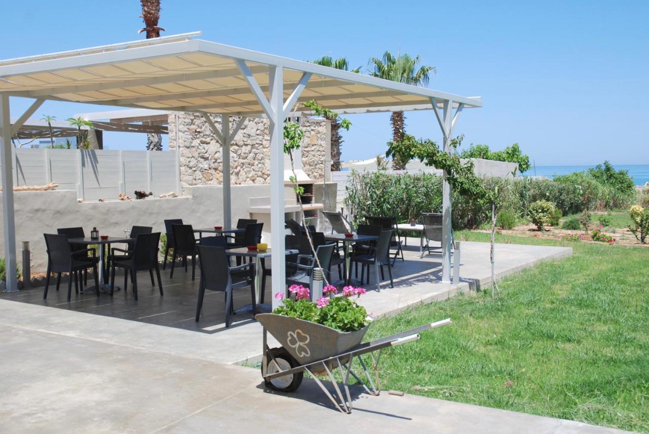 Yiannis Apartments Adelianos Kampos Exteriér fotografie